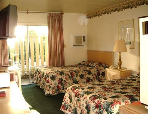 Travel Inn Vallejo Esterno foto
